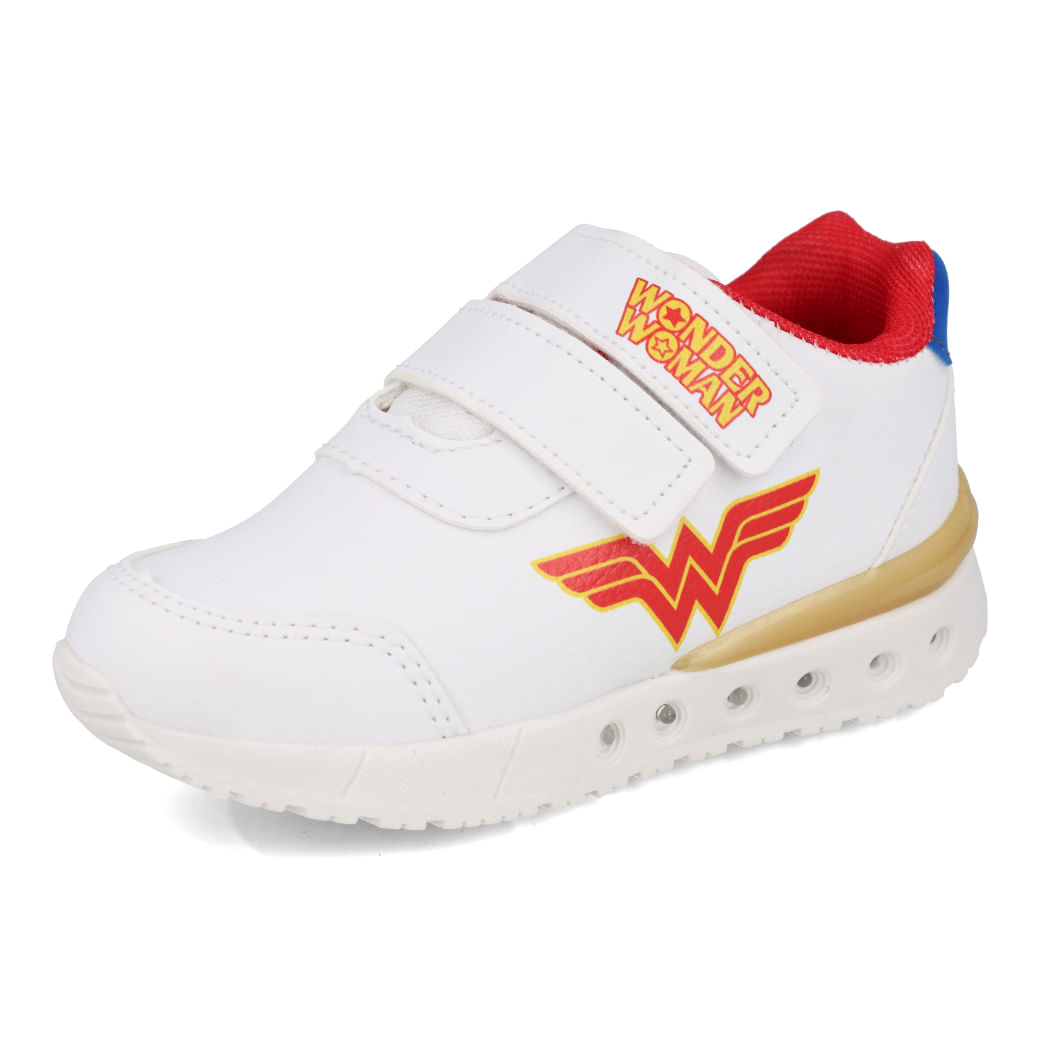 Tênis infantil feminino branco com design da Mulher Maravilha, ideal para conforto e diversão.